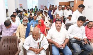जनता दरबार में सुनवाई के दौरान कुल 91 आवेदन प्राप्त हुए, जिसमे 11 आवेदन को तत्काल निष्पादित किया गया।