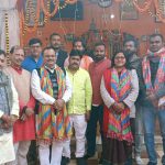 पंचमुखी महावीर मंदिर, मेन रोड बक्सर मे वसंतोत्सव के शुभ अवसर पर आदर्श बाल विद्यालय के सौजन्य से भव्य होली मिलन समारोह।